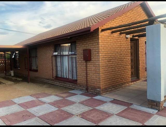 3 BEDROOM HOUSE FOR SALE IN SOSHANGUVE DD